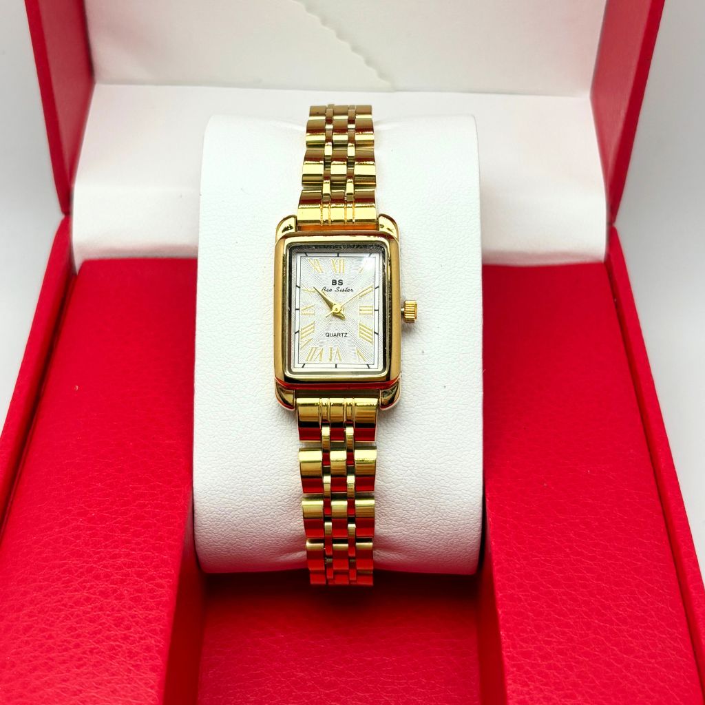 montre pour femme dorée
